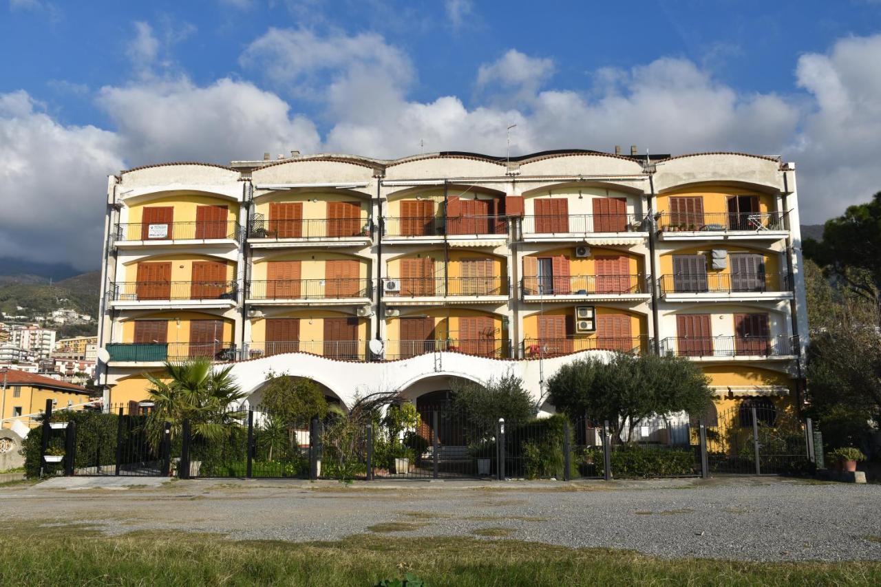 B&B Alba Chiara Paola Ngoại thất bức ảnh